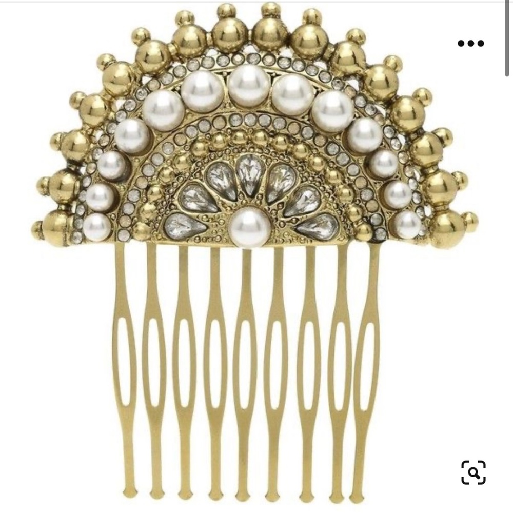 Marc Jacobs Gold Side Hair Comb. Retails for $200